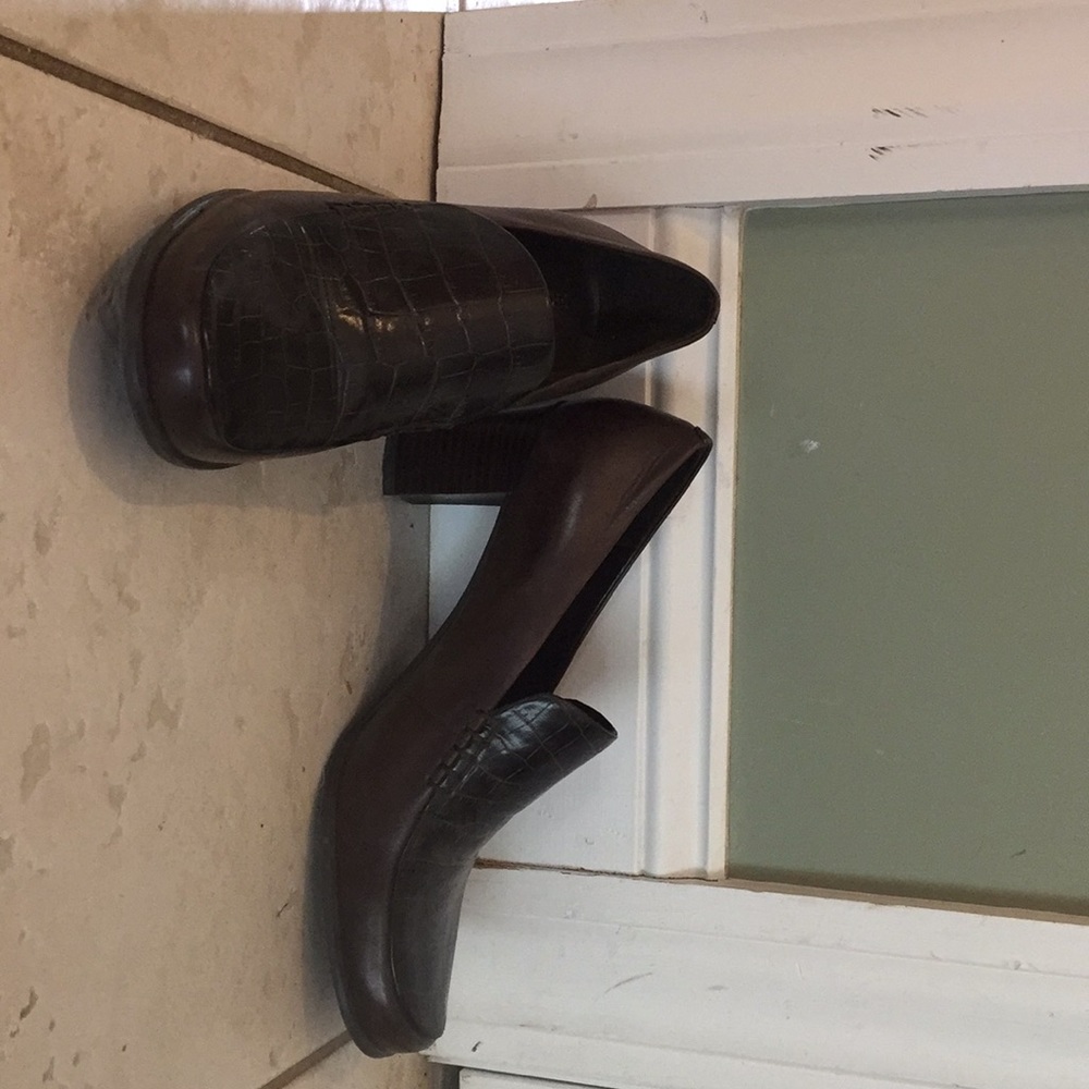 Franco Sarto Brown Heels